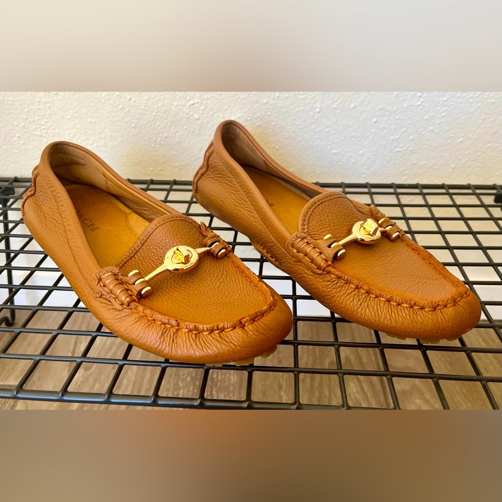 NEW Women’s Arlene Coach Moccasin Loafer, Tan, Size US 7.